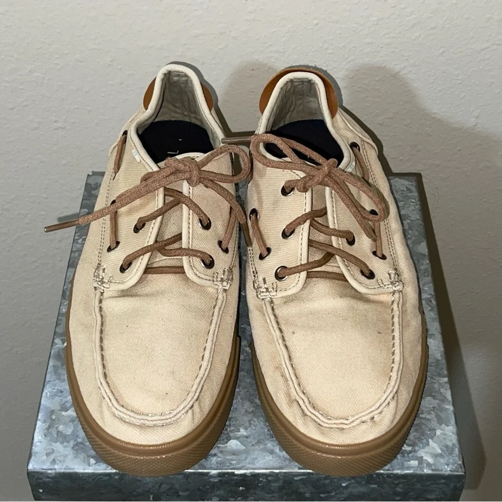 Toms Men’s Tan Cream Casual Loafer, Size 11.5